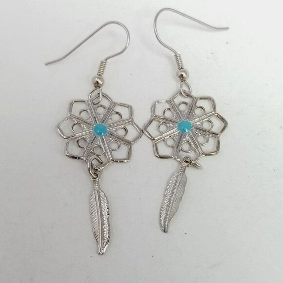 Vintage Feather Dangle Charm Earrings, Silver Tone Filigree Style Estate - Picture 1 of 6